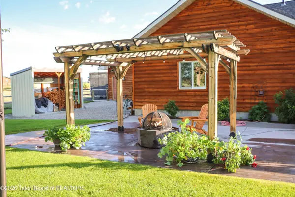 10 E FLINTLOCK Lane, Pinedale, WY 82941