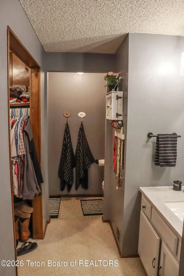 14 WINKELMAN Avenue, Marbleton, WY 83113