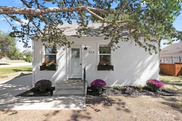 824 Holcomb Ave