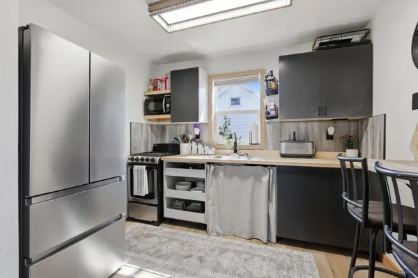 824 Holcomb Ave, Rapid City, SD 57701