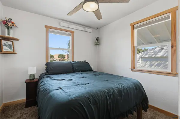824 Holcomb Ave, Rapid City, SD 57701