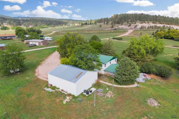 24658 Sweet Meadows Dr, Hermosa, SD 57744