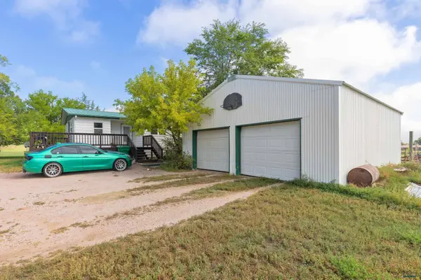 24658 Sweet Meadows Dr, Hermosa, SD 57744