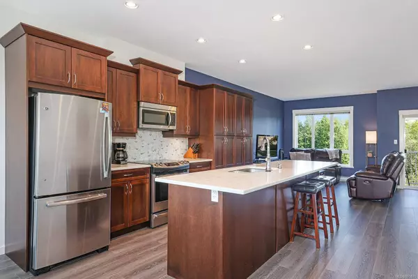 700 Lancaster Way #38, Comox, BC V9M 0B6