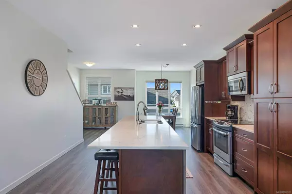 700 Lancaster Way #38, Comox, BC V9M 0B6