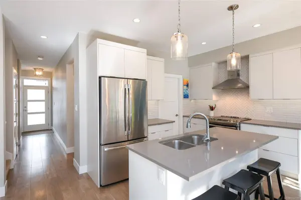 2607 Kendal Ave #97, Cumberland, BC V0R 1S0