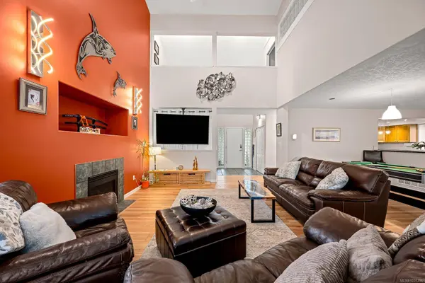 1103 View Pl, Courtenay, BC V9N 9B6