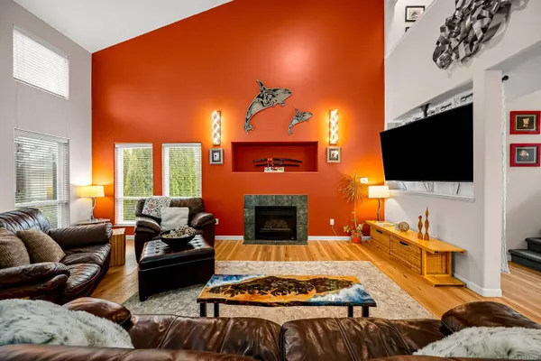 1103 View Pl, Courtenay, BC V9N 9B6