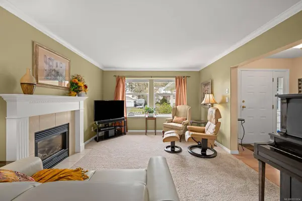 2511 9th St, Courtenay, BC V9N 9H7