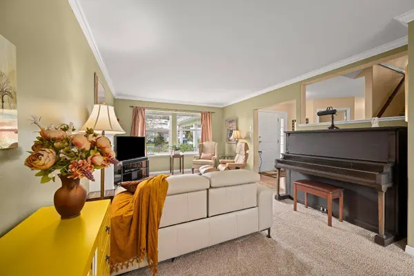 2511 9th St, Courtenay, BC V9N 9H7