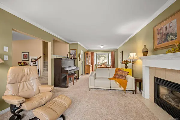 2511 9th St, Courtenay, BC V9N 9H7