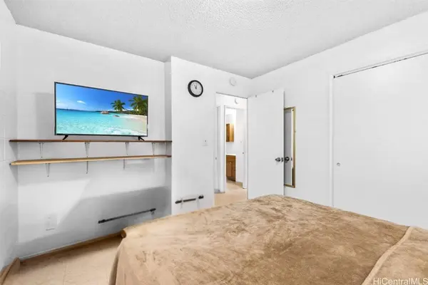 94-246 Leoku ST #G/324, Waipahu, HI 96797
