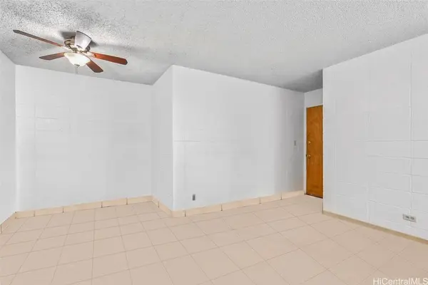 94-246 Leoku ST #G/324, Waipahu, HI 96797