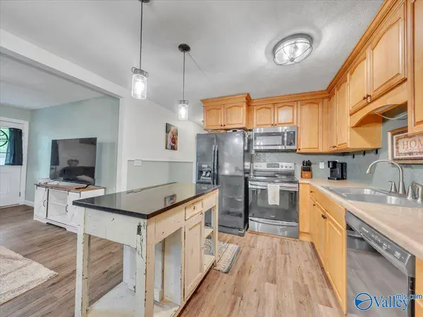 1626 Woodmont Street SW, Hartselle, AL 35640