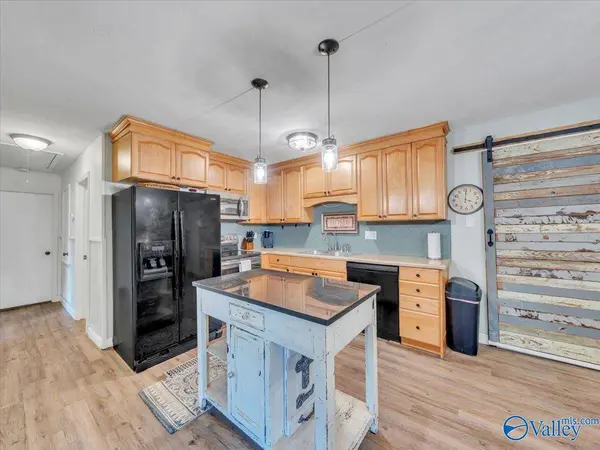 1626 Woodmont Street SW, Hartselle, AL 35640