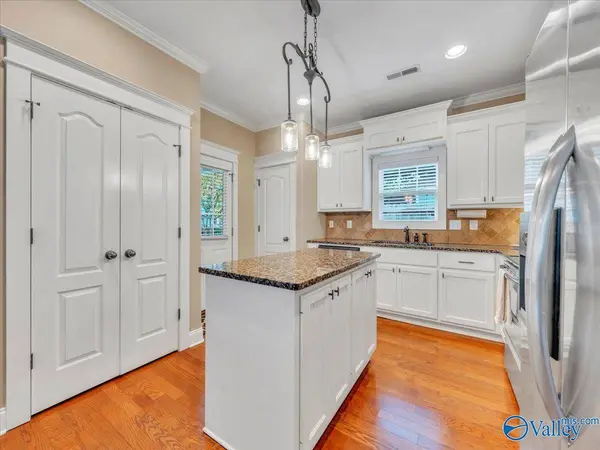 1106 Rison Avenue NE, Huntsville, AL 35801