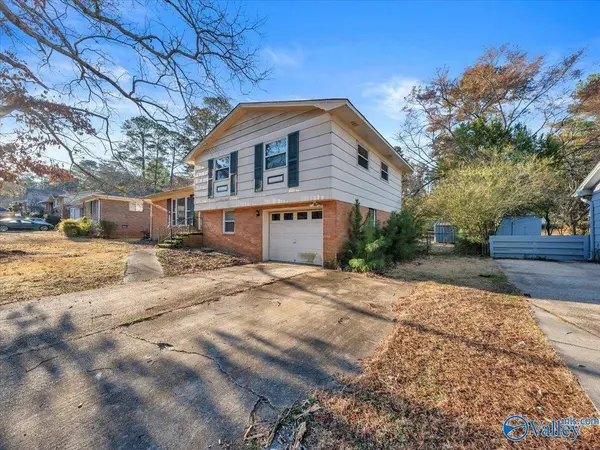 839 Sherwood Forest Drive, Birmingham, AL 35235