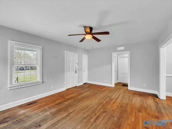 908 8th Avenue SE, Decatur, AL 35601