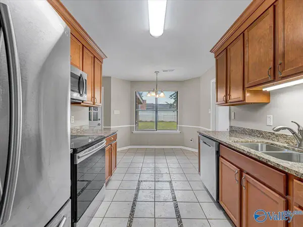 2114 Dundee Drive SW, Decatur, AL 35603
