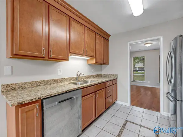 2114 Dundee Drive SW, Decatur, AL 35603