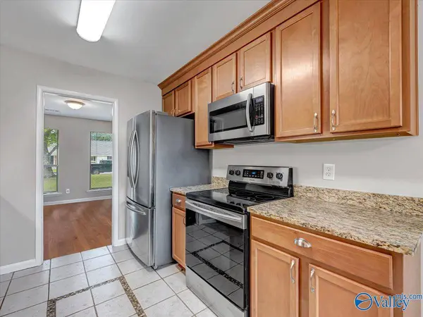 2114 Dundee Drive SW, Decatur, AL 35603