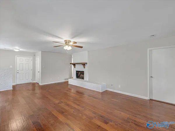 2114 Dundee Drive SW, Decatur, AL 35603
