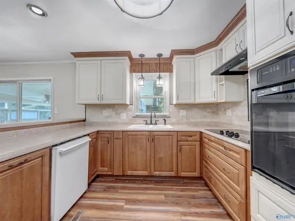 1316 Ridgedale Street, Athens, AL 35613