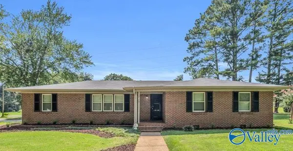 1825 Pennylane SE