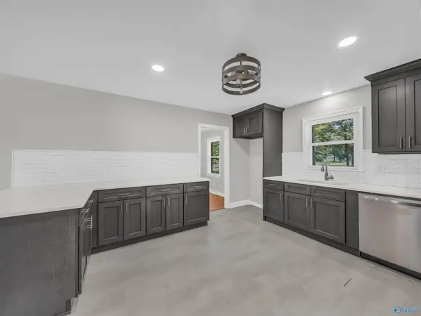 1825 Pennylane SE, Decatur, AL 35601