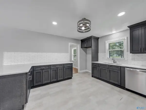 1825 Pennylane SE, Decatur, AL 35601