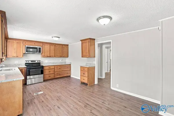 499 Hurricane Road, New Market, AL 35761