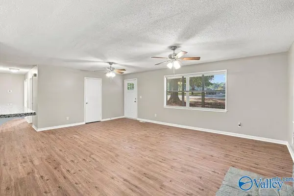 1407 Stage Road SW, Hartselle, AL 35640