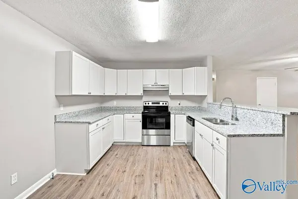 1407 Stage Road SW, Hartselle, AL 35640