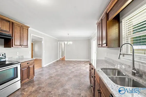 1205 Spruce Street SE, Hanceville, AL 35077