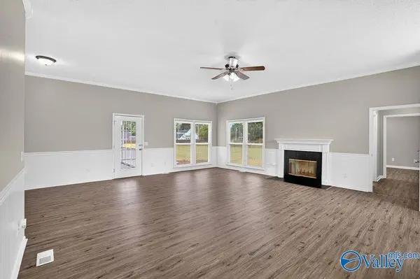 208 Round Top Drive, Harvest, AL 35749