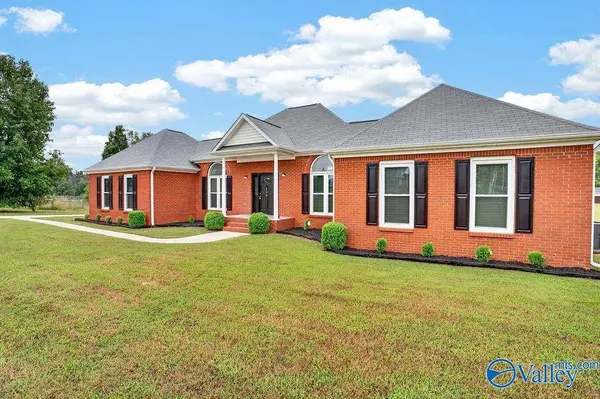 208 Round Top Drive, Harvest, AL 35749