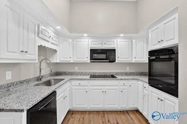 208 Round Top Drive, Harvest, AL 35749