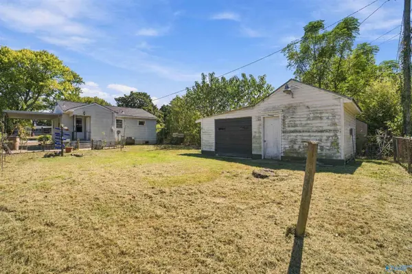 1201 Seton Avenue Se, Decatur, AL 35601