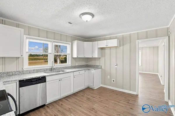 15388 Lucas Ferry Road, Athens, AL 35611