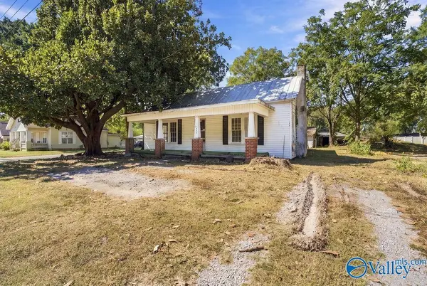 2033 Cleveland Avenue SW, Decatur, AL 35601