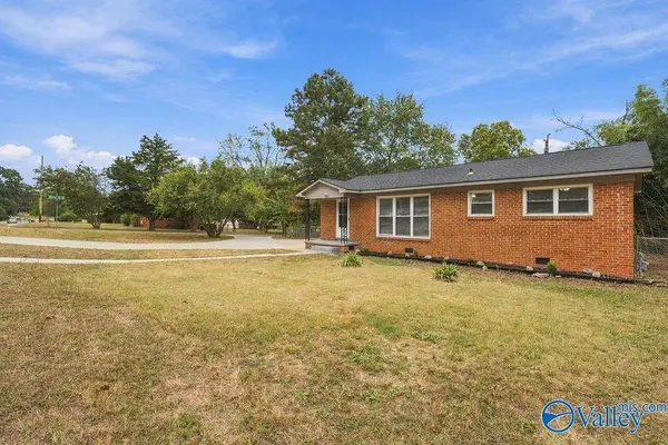 701 Mastin Lake Road NW, Huntsville, AL 35811