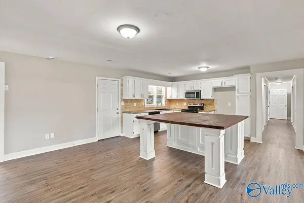 1727 Pennylane SE, Decatur, AL 35601