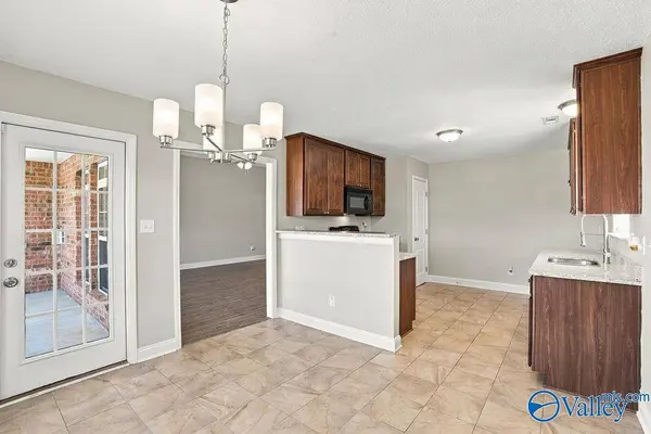 411 Summer Cove Circle NW, Madison, AL 35757