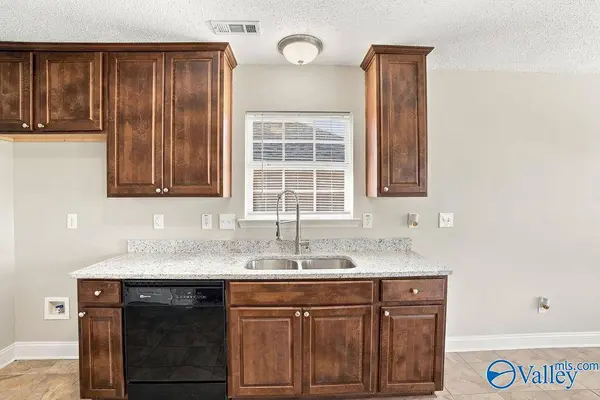 411 Summer Cove Circle NW, Madison, AL 35757