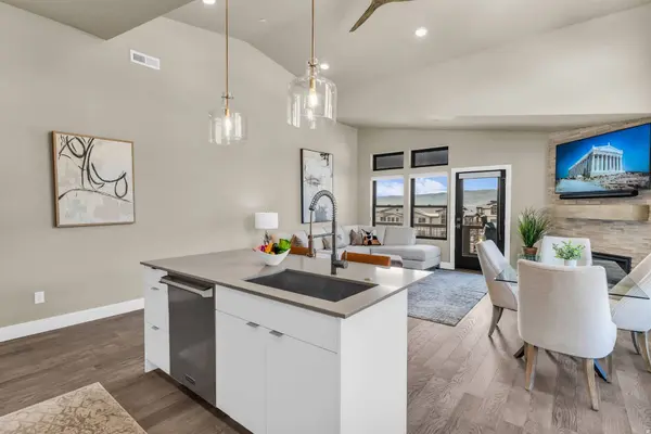 1121 W HELLING CIR #302, Heber City, UT 84032