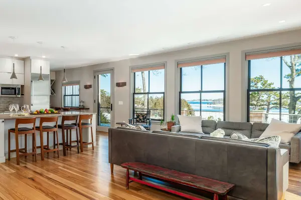 15 Lufkin Point Rd, Essex, MA 01929-1023