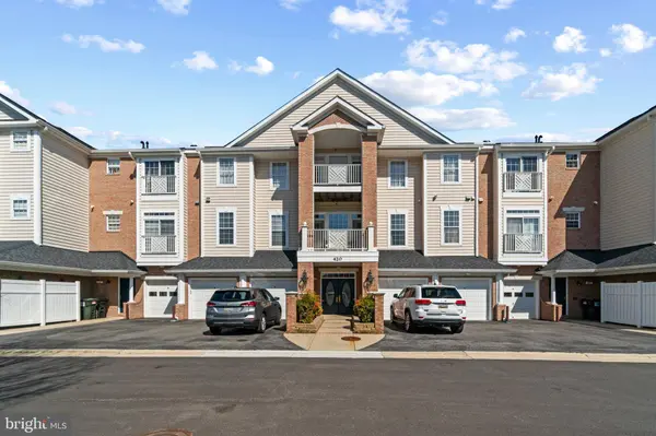 420 HAMLET CLUB DR #206, Edgewater, MD 21037