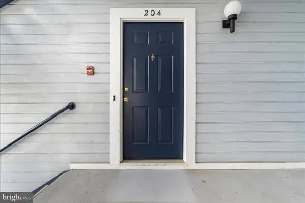 601 FOREST WALK LN #204, Odenton, MD 21113