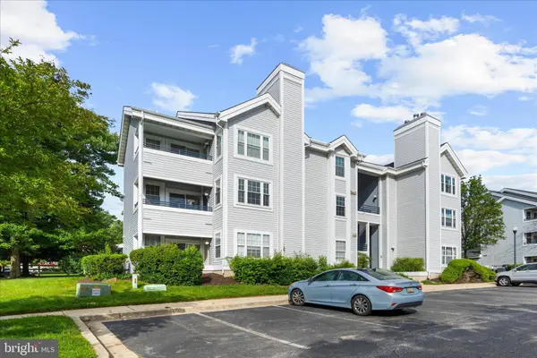 601 FOREST WALK LN #204, Odenton, MD 21113