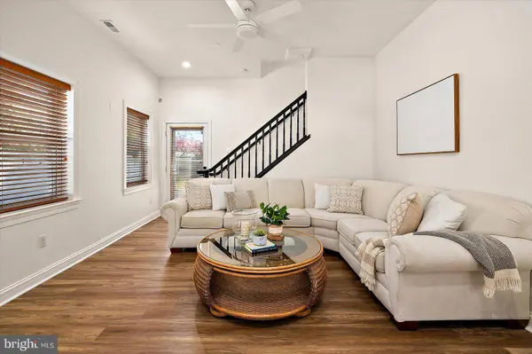 813 SHORE DR, Edgewater, MD 21037